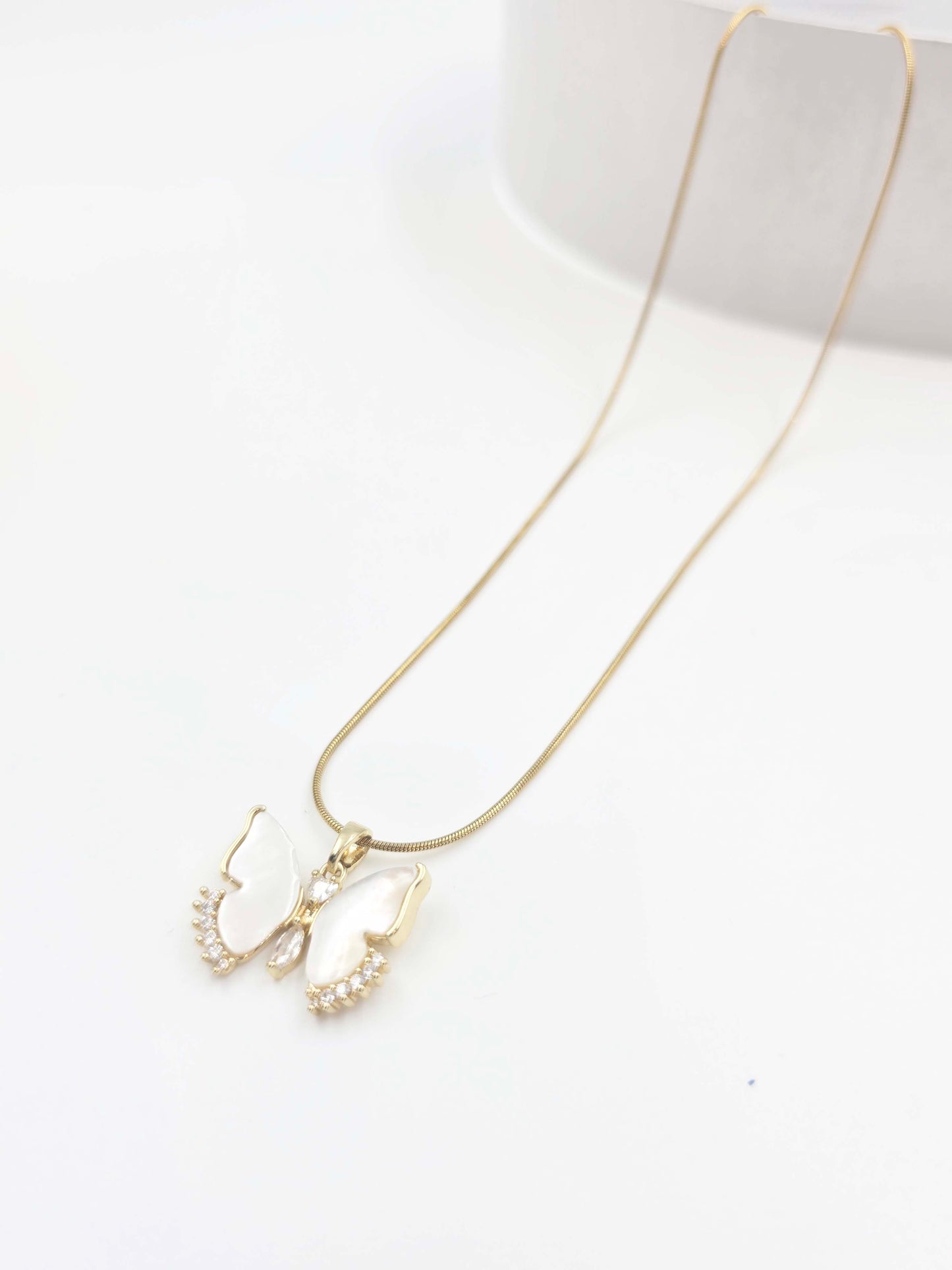 Lyxen White Butterfly