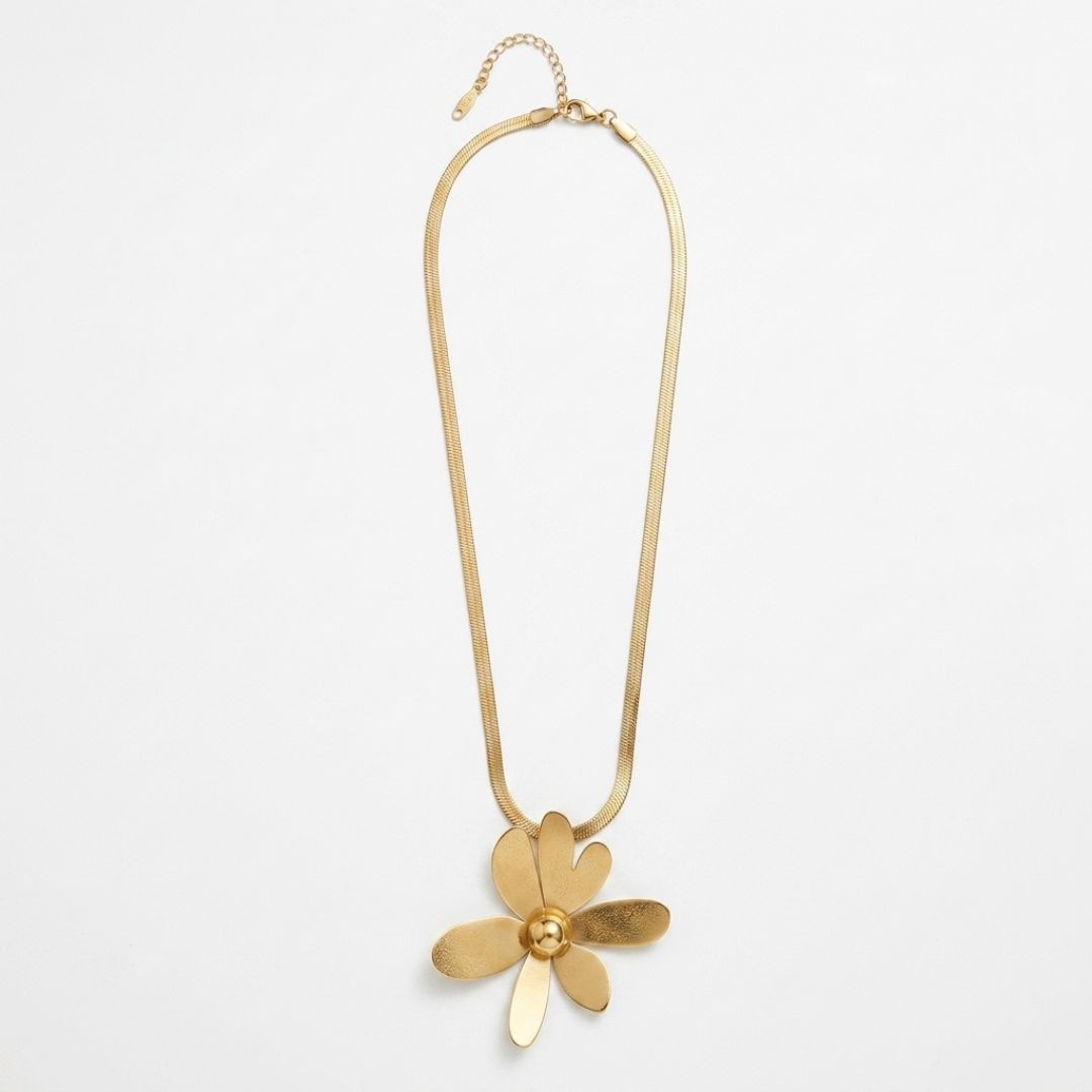 Veylix Necklace