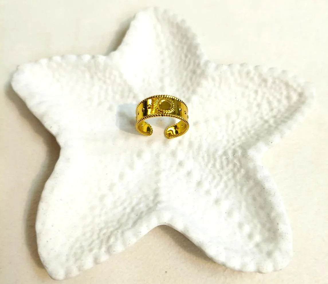 Avenza Ring - Emberstone