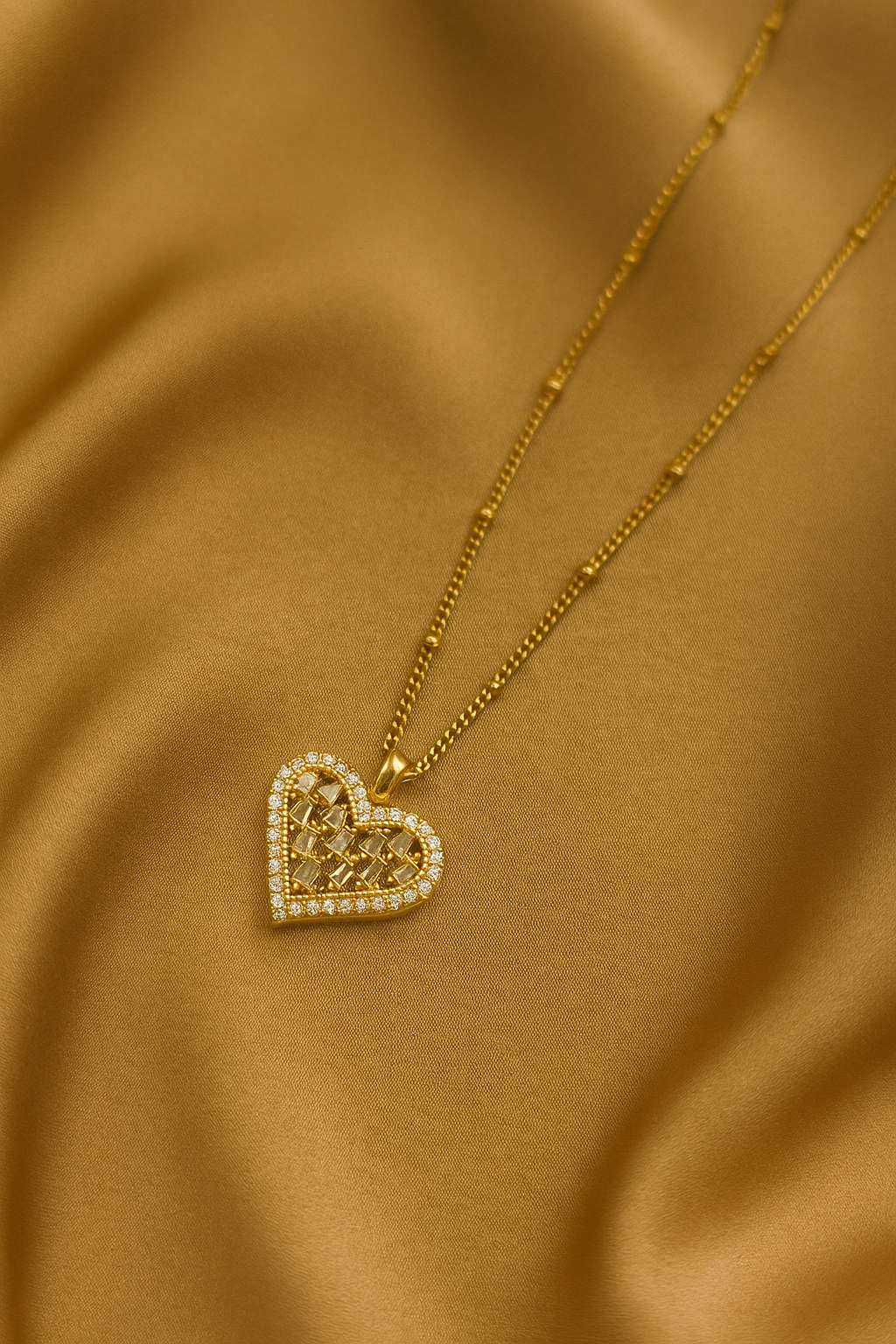Luxira Crystal
