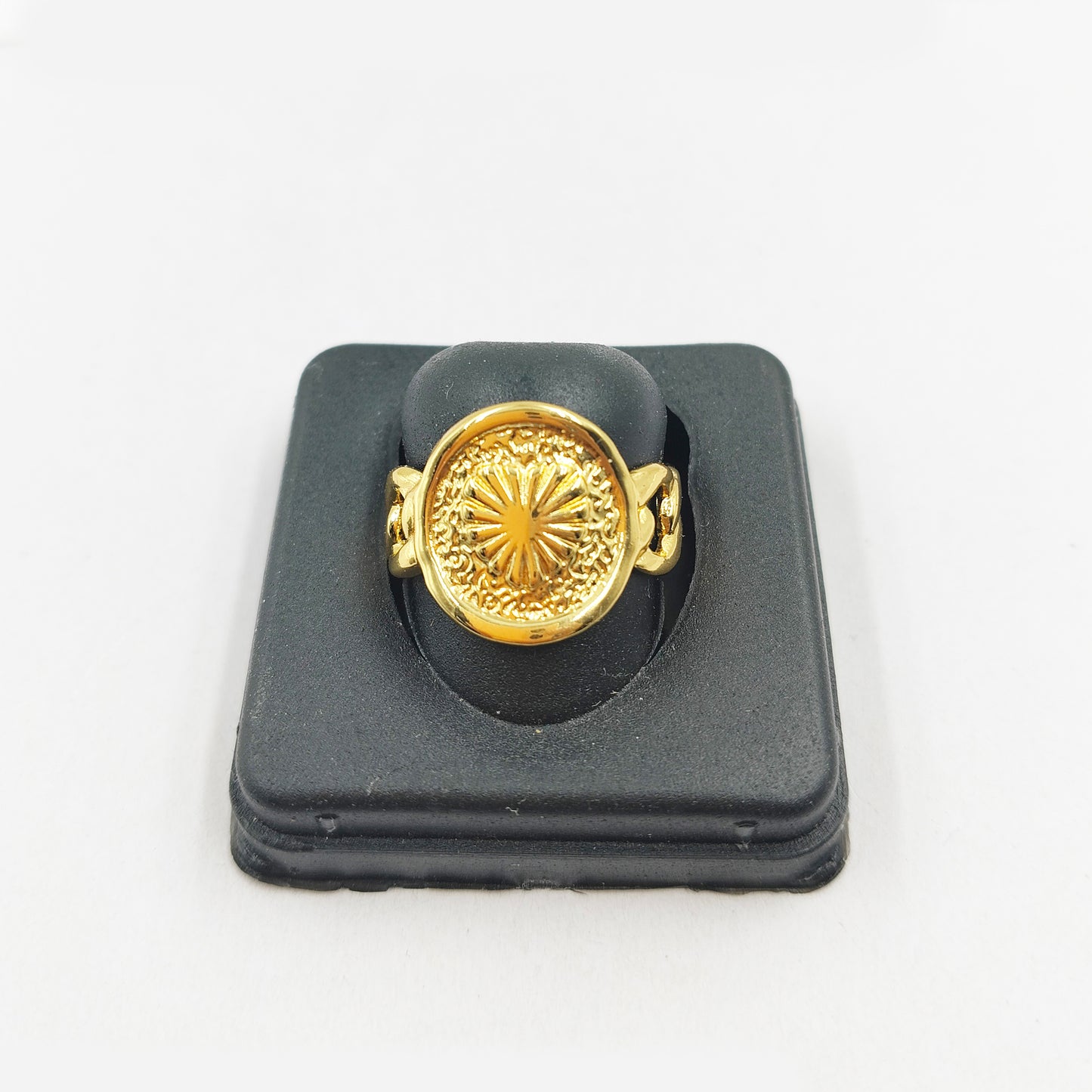 Amelisse Rings