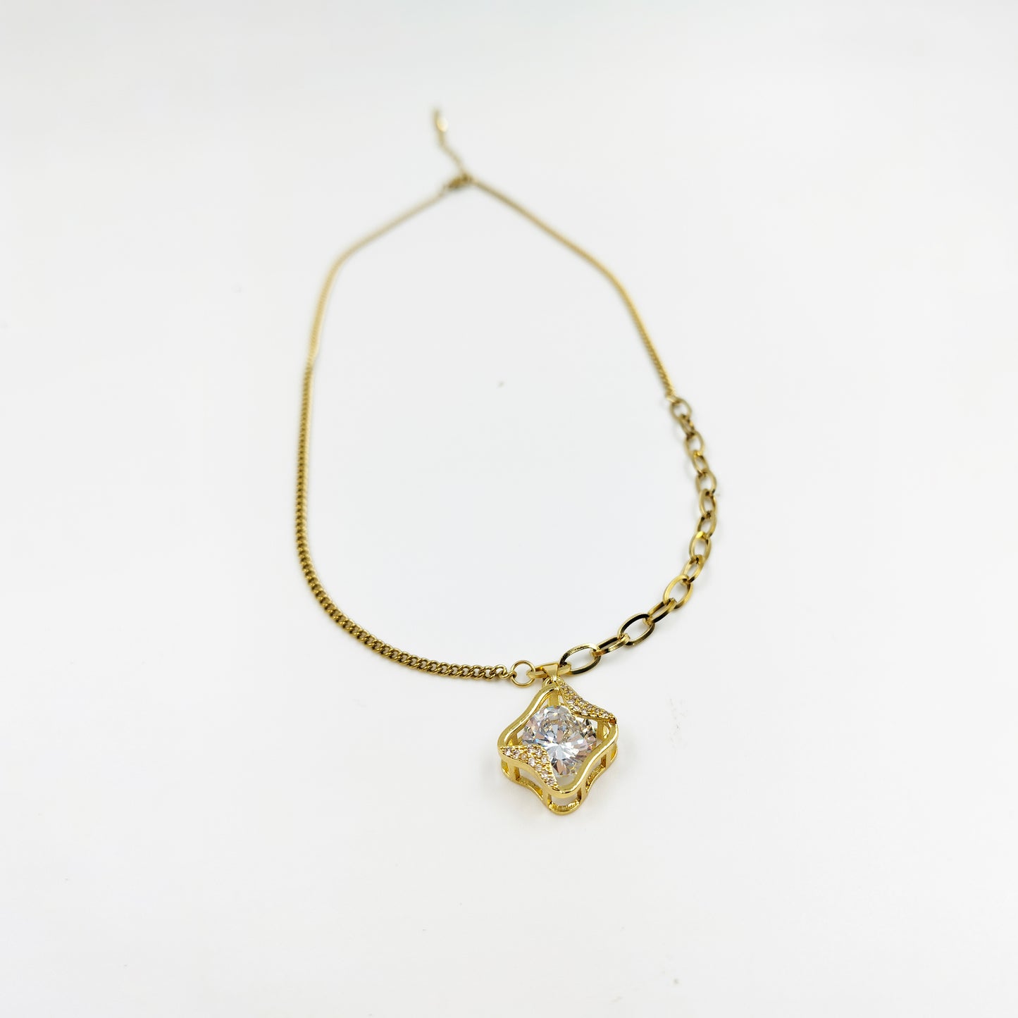 Nymera Necklace