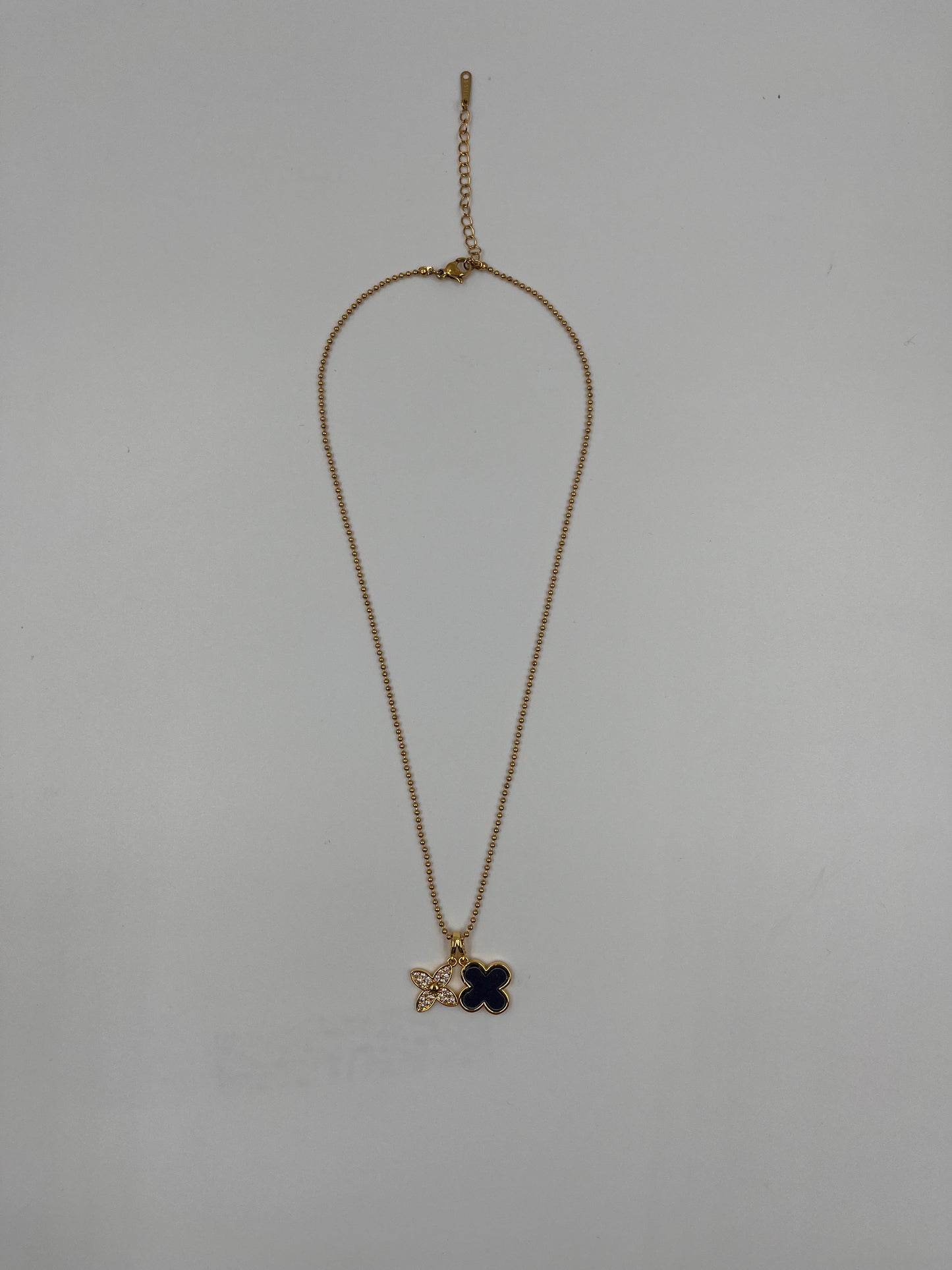Elaris Necklace