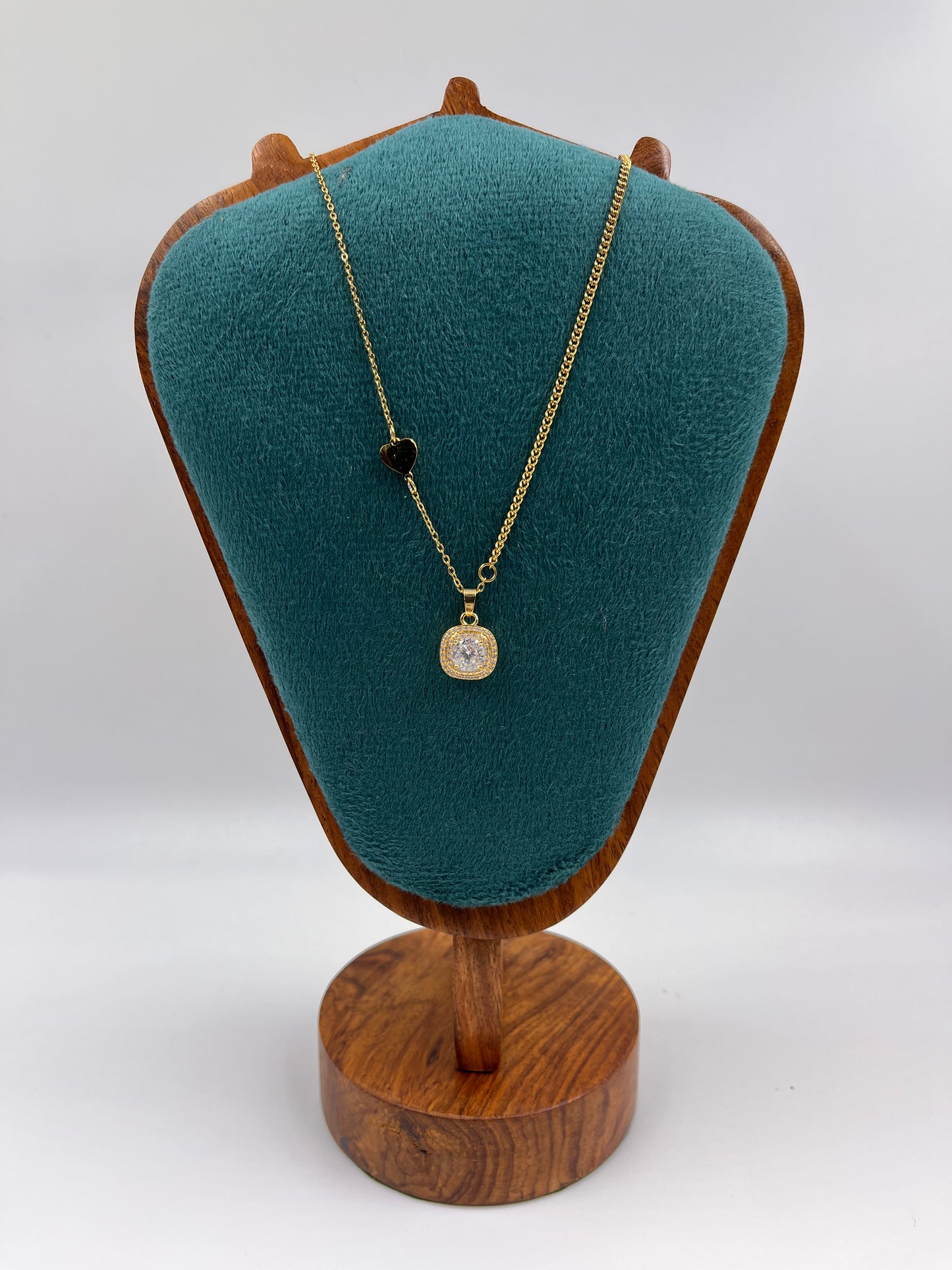 Fioren Necklace