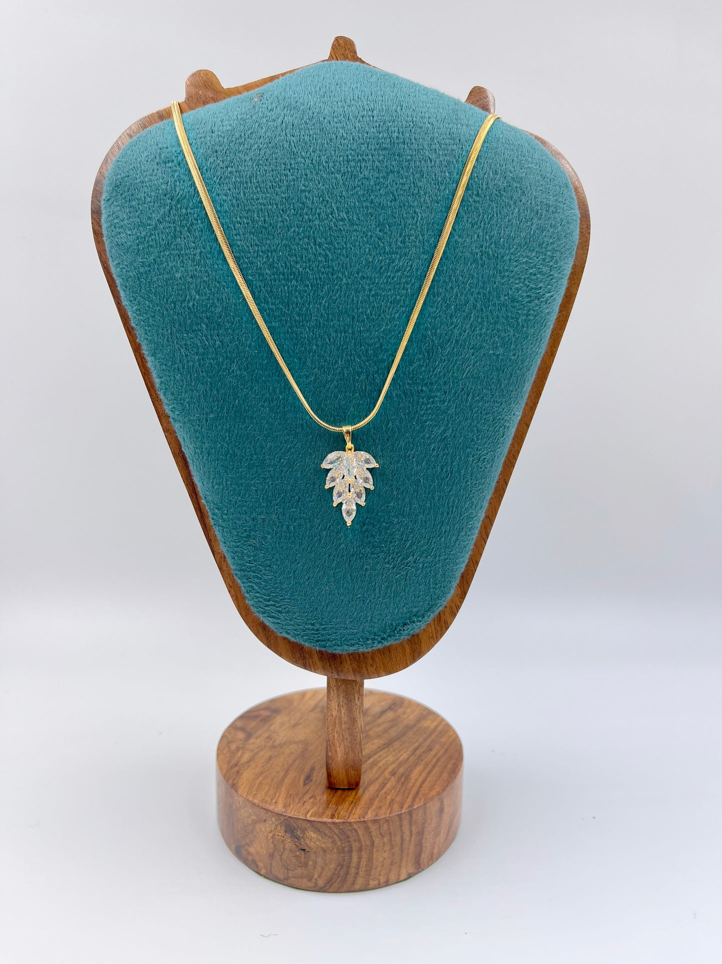Kaelyra Necklace