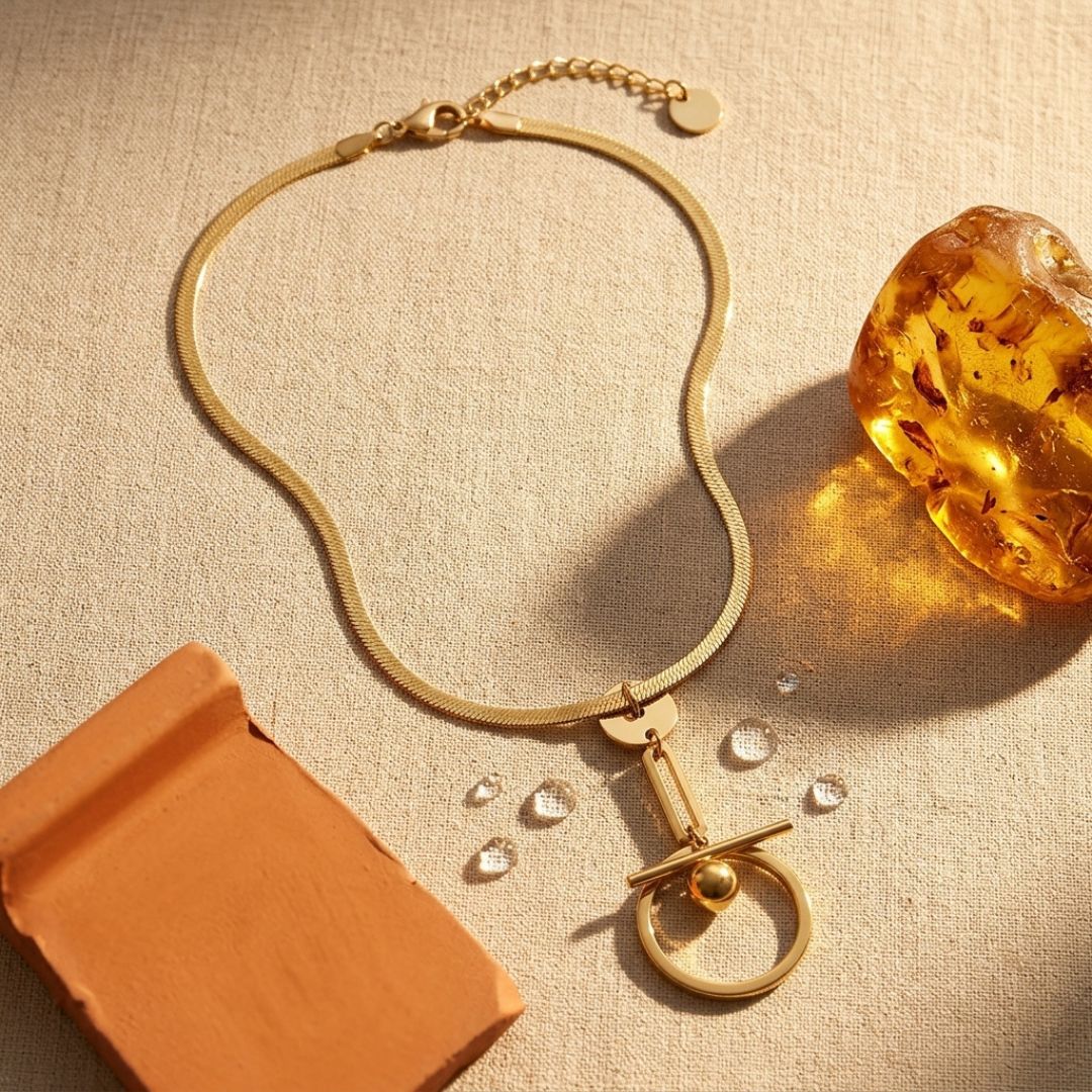 Radiant Loop Necklace