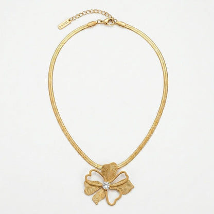 Aevra Glow Necklace