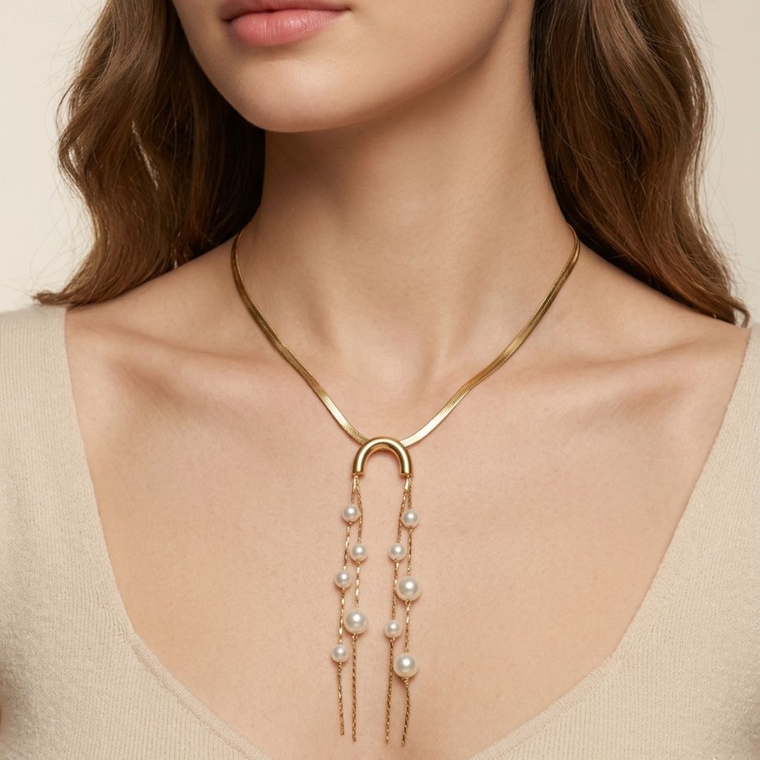 Solenne Glow Necklace