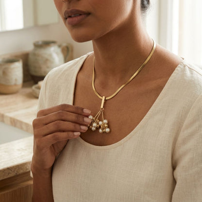 Virexa Necklace