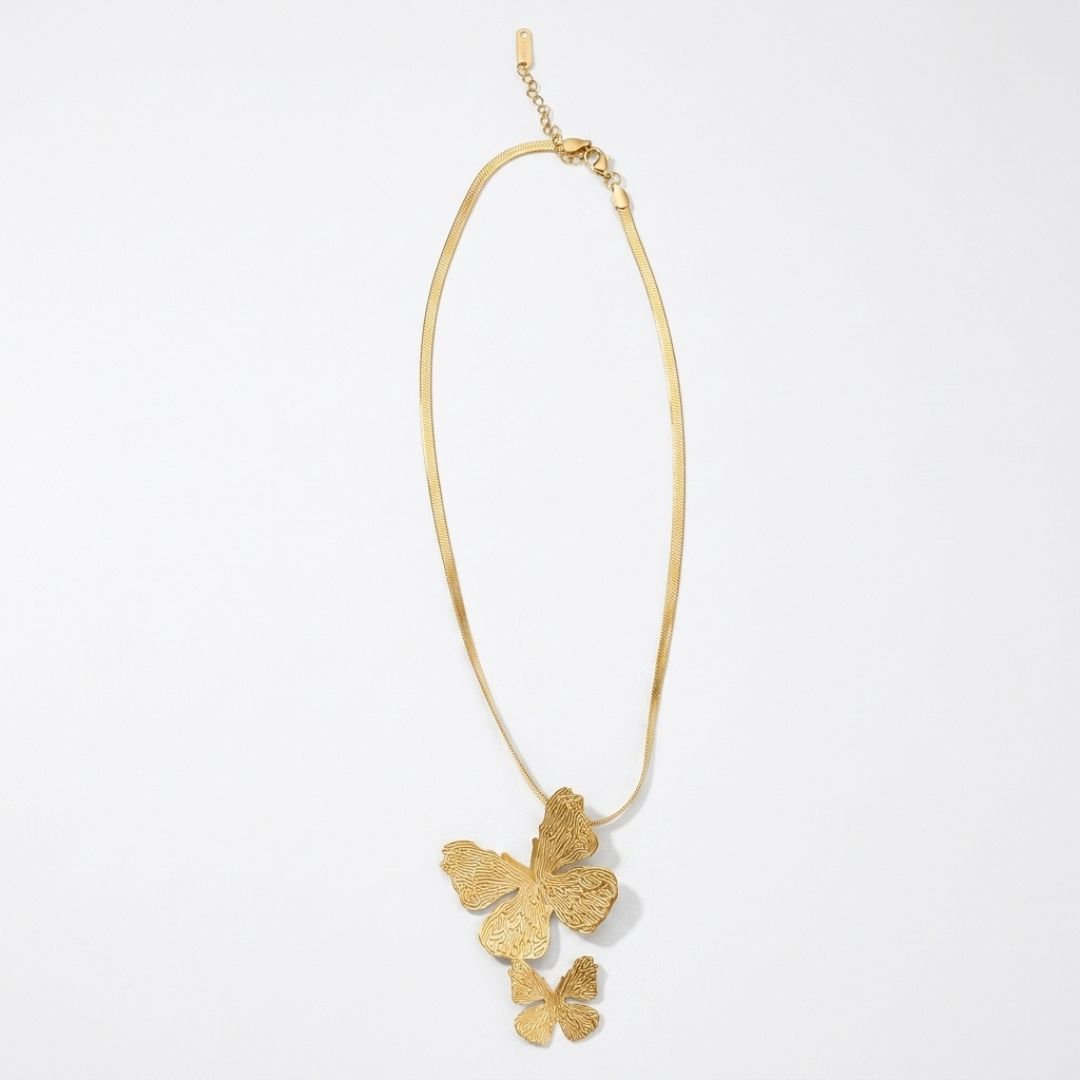 Zyvelle Necklace