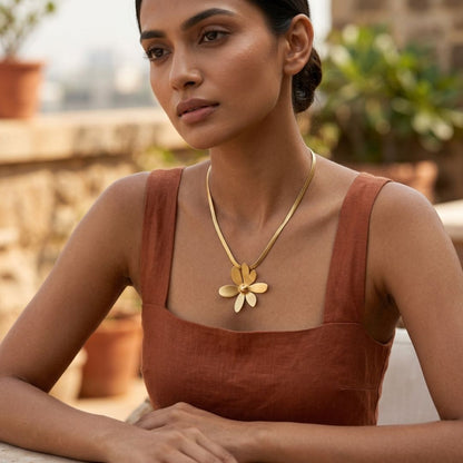 Veylix Necklace