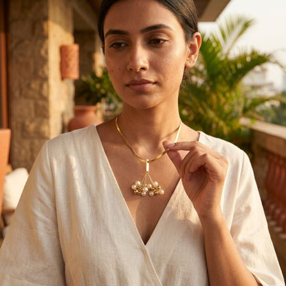 Virexa Necklace