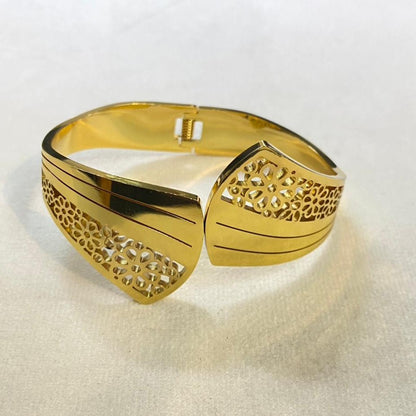 Mera  Bracelet
