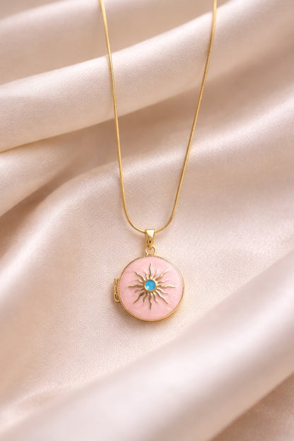 Mera Necklace