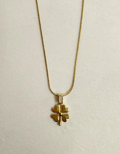Solen Necklace