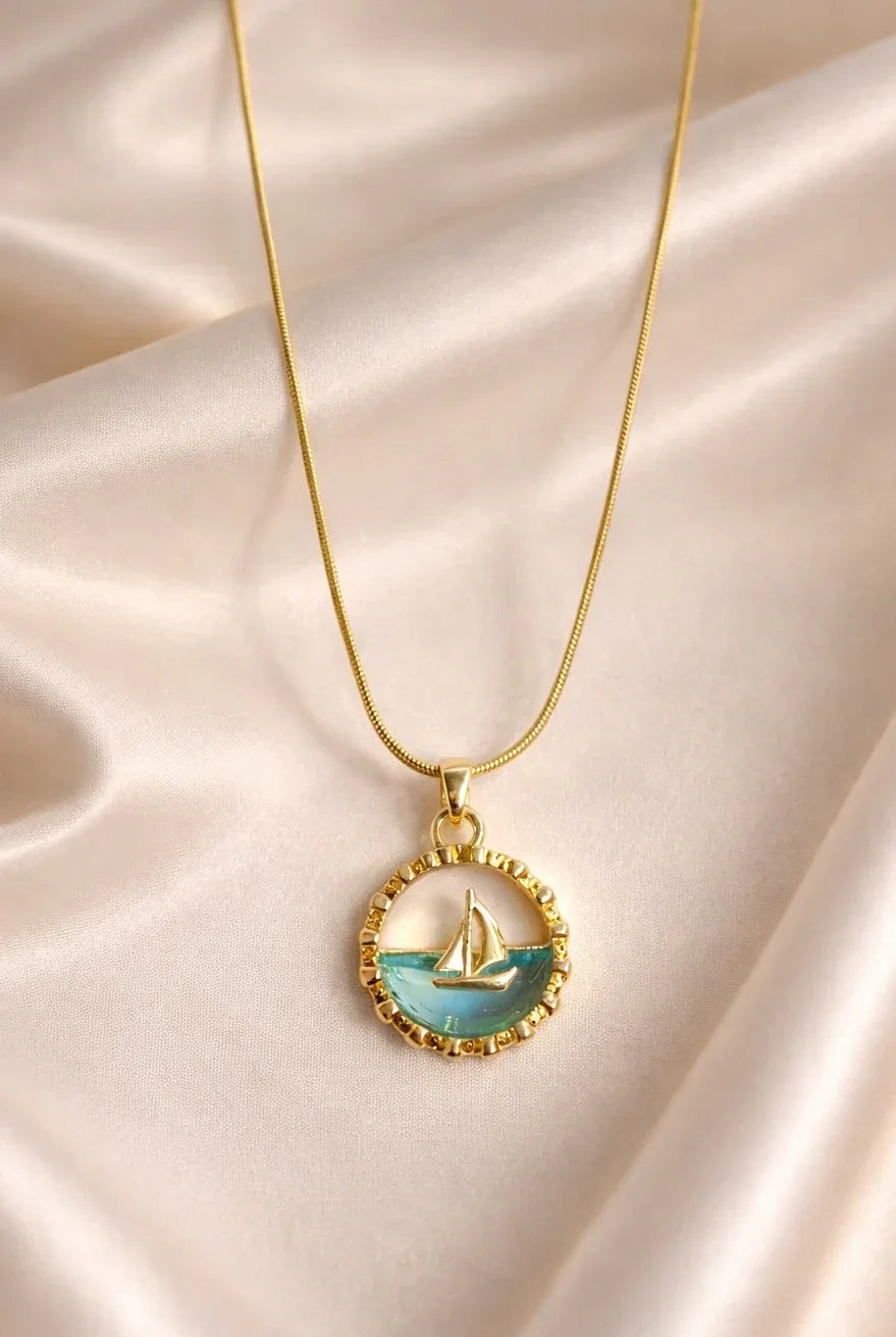 Aveline Necklace - Emberstone