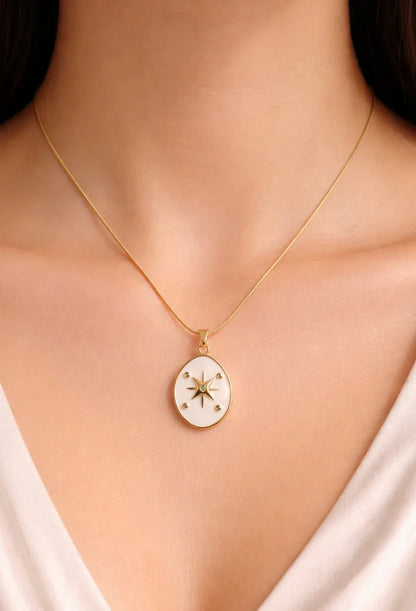 ARVÉLLA Necklace - Emberstone