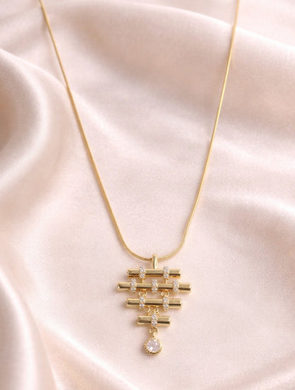 MIRELY Necklace