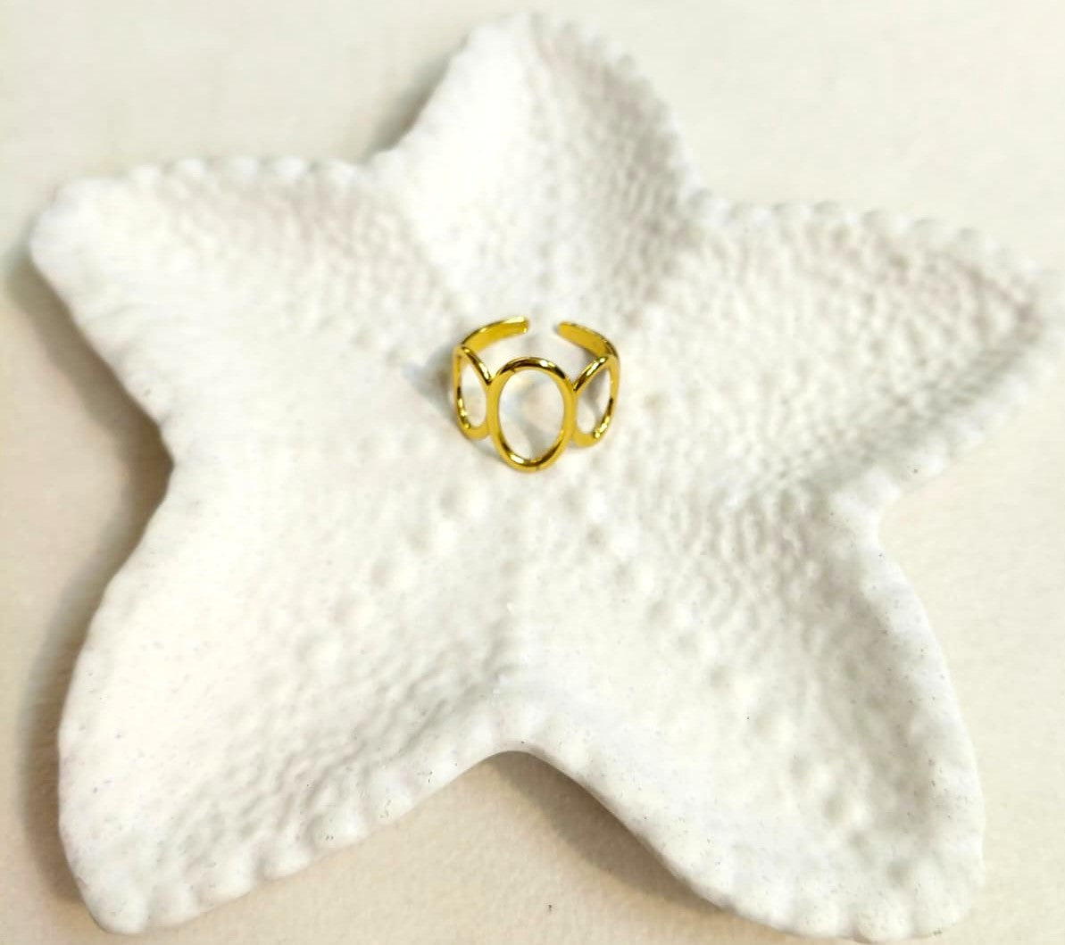 Evania Ring