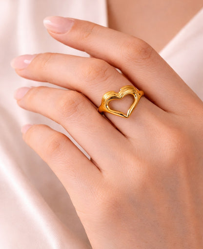 Yuvika Ring