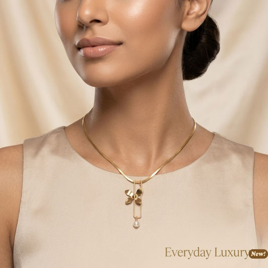 Norixa Necklace