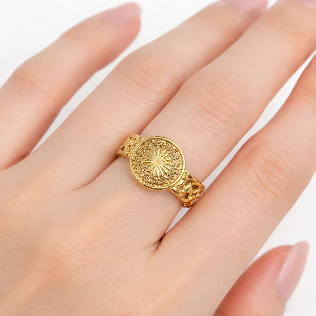 Amelisse Rings - Emberstone