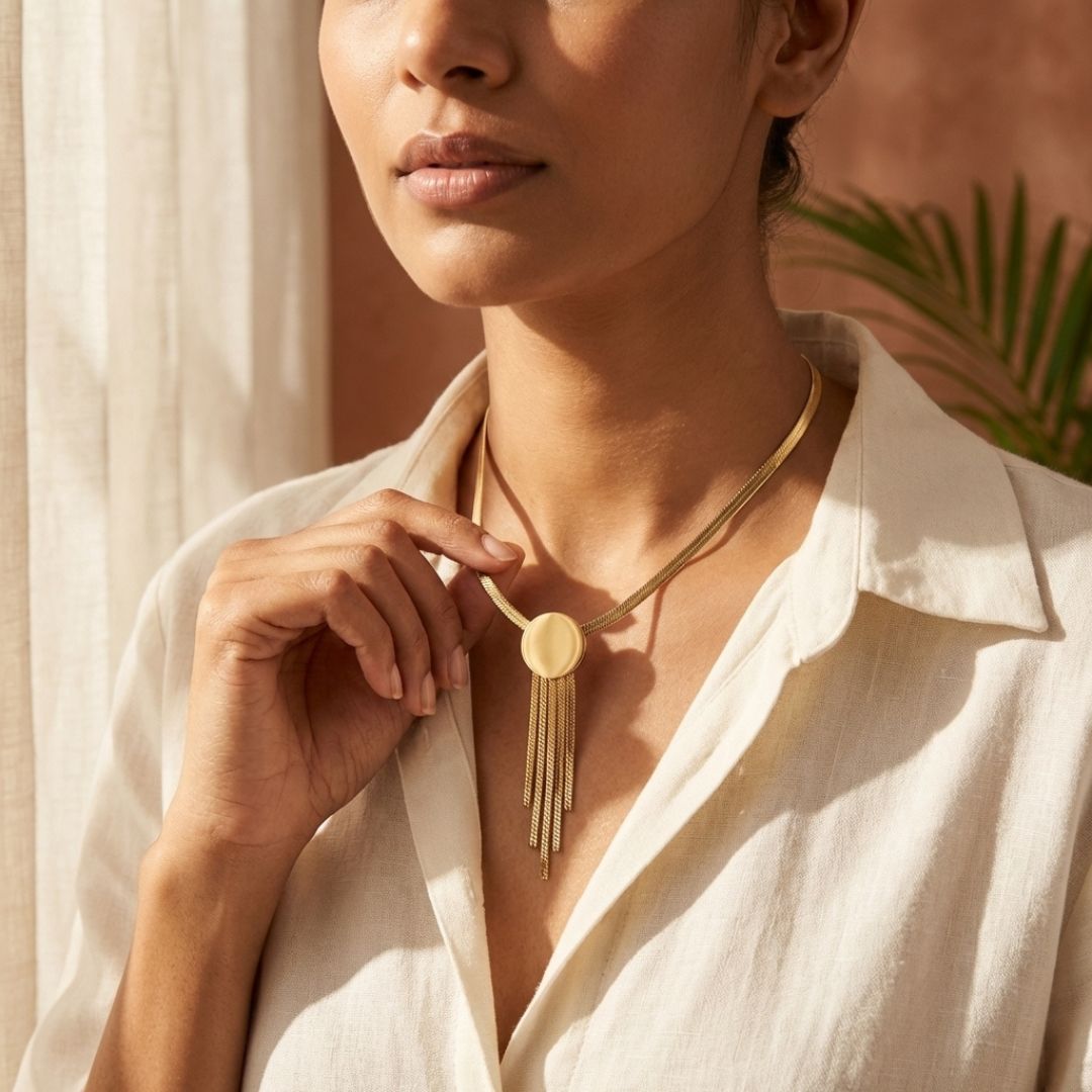 Aurelia Glow Necklace