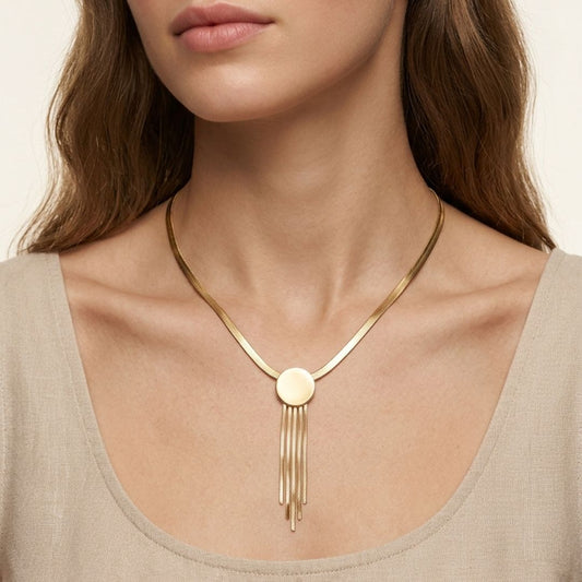 Aurelia Glow Necklace