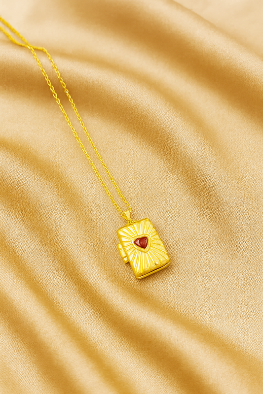 Belora Red Heart Openable Locket