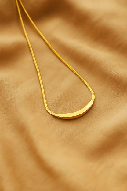 Zarelle Embedded with Pearl-Women's Necklace-Emberstone-Emberstone