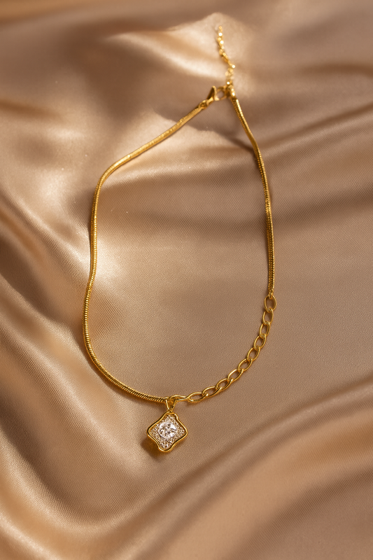 Nymera Necklace