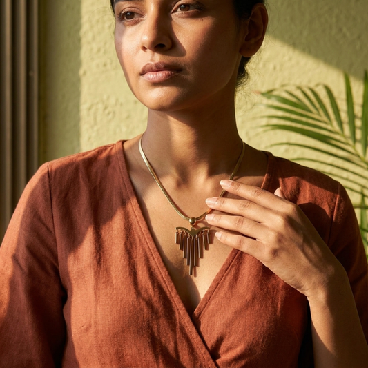 Elira Gold Necklace
