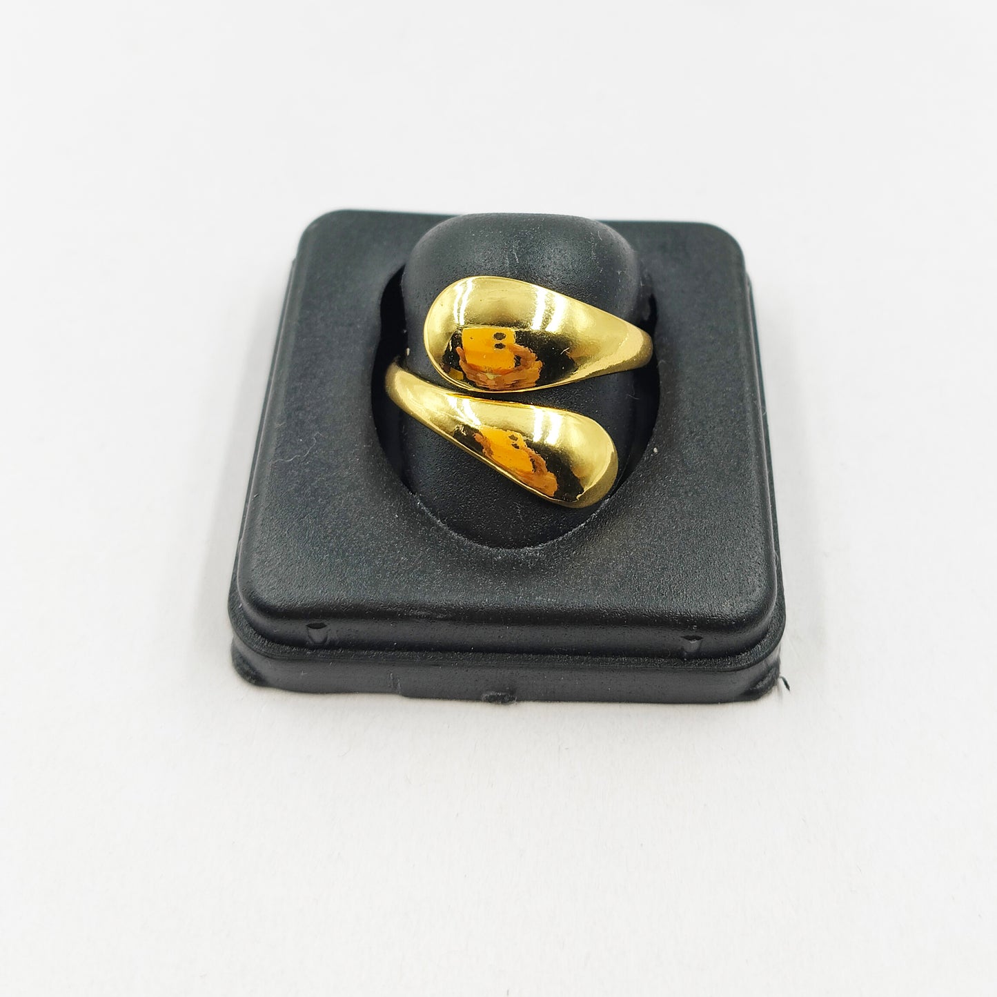 Lumiara Rings