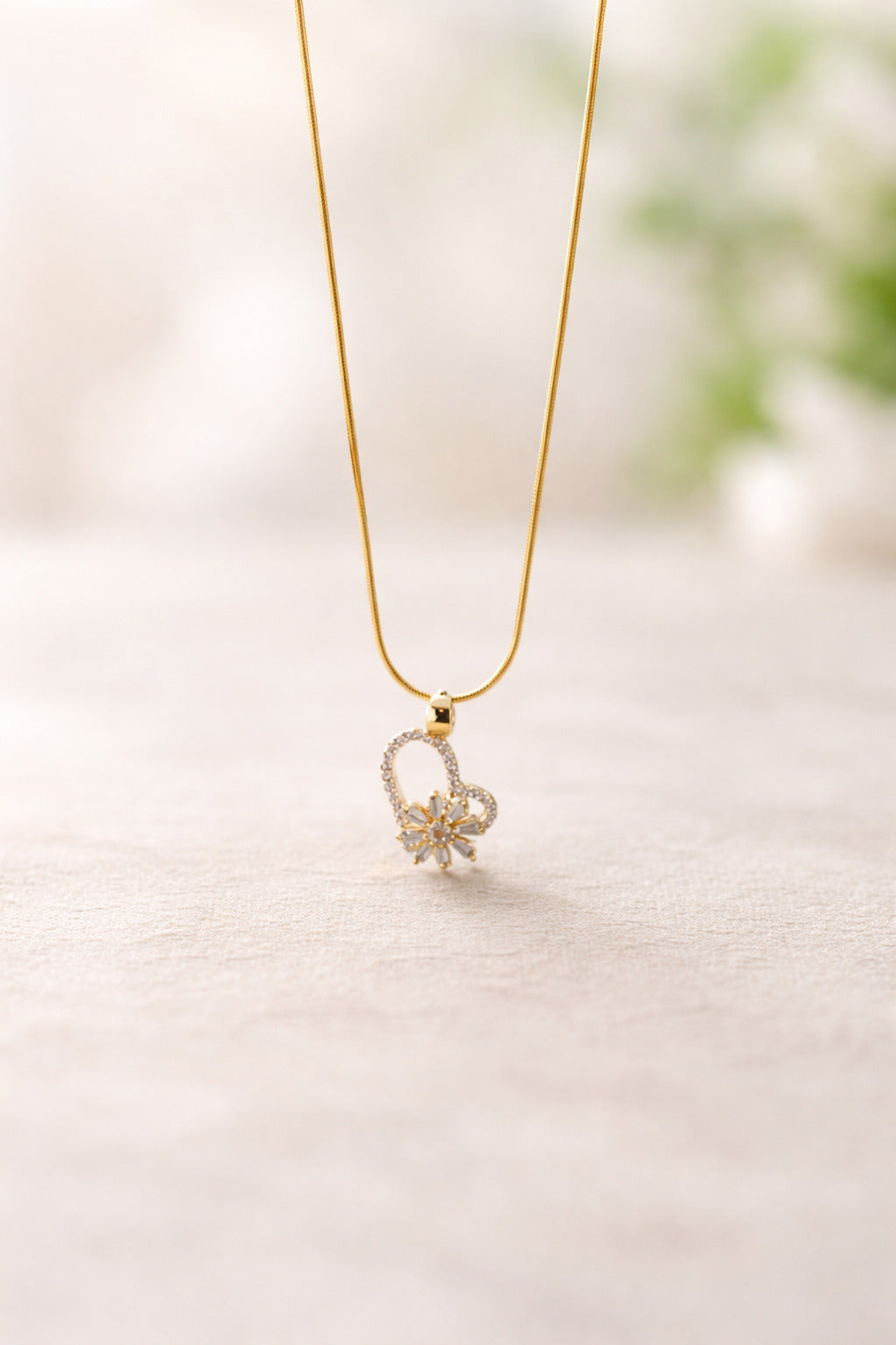 Lyra Necklace