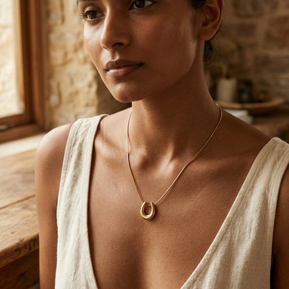 Regal Aura Necklace