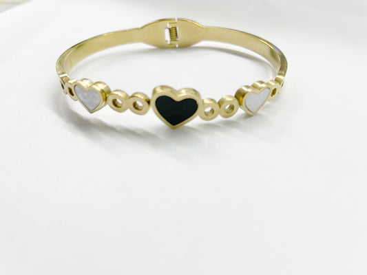 Onyxia Bracelet