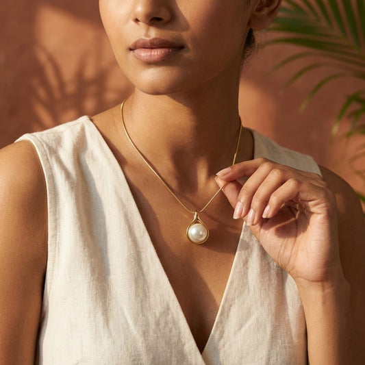 Velcira Necklace