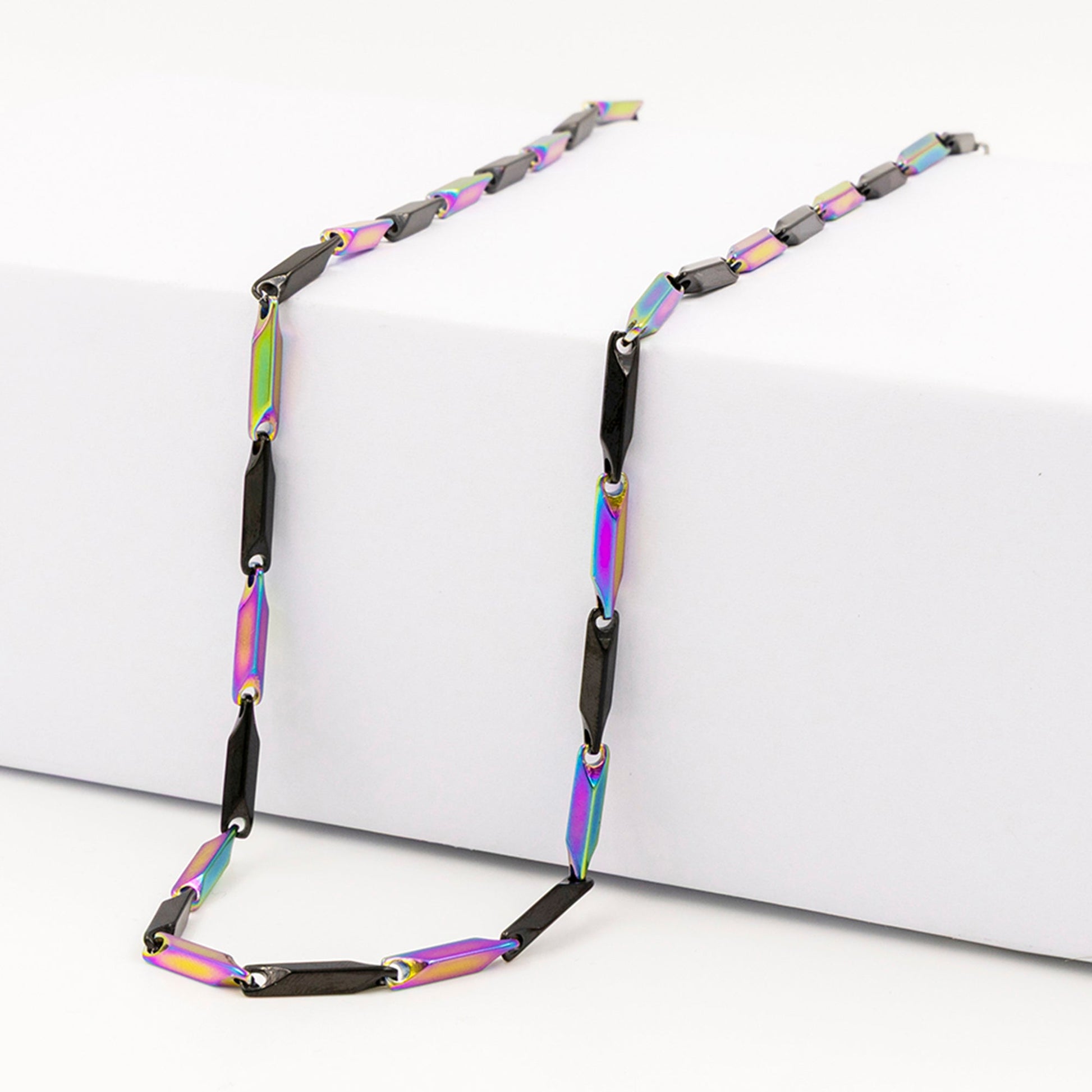 Men's stainless steel necklace with a unique rice chain design in rainbow colors